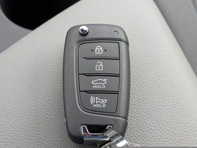 New 2026 Serenity White Hyundai SE image 40