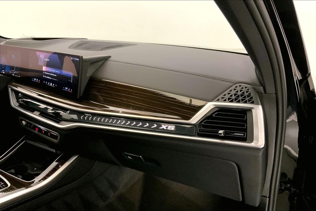 Used 2026 Black Sapphire Metallic BMW  image 23