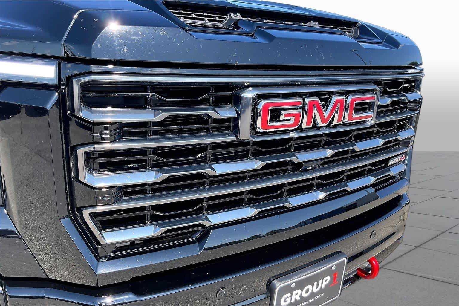 Used 2024 Onyx Black GMC AT4 image 30