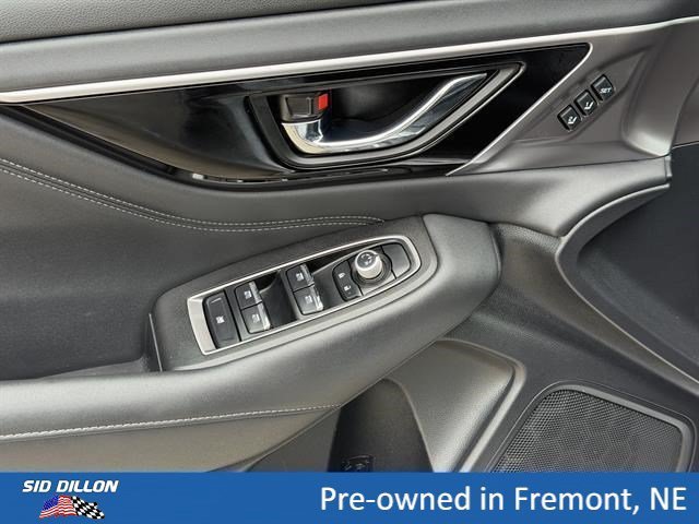 Used 2024 Ice Silver Metallic Subaru Limited image 11