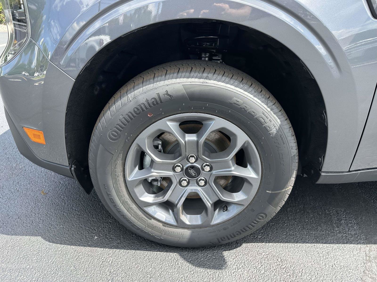 New 2026 Carbonized Gray Metallic Ford XLT image 6