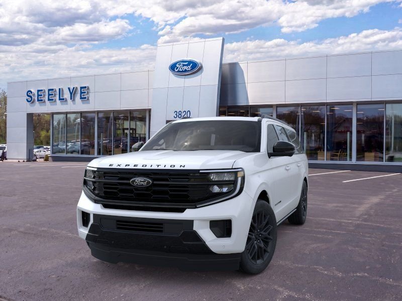 New 2025 Star White Metallic Tri-Coat Ford Platinum® MAX image 26