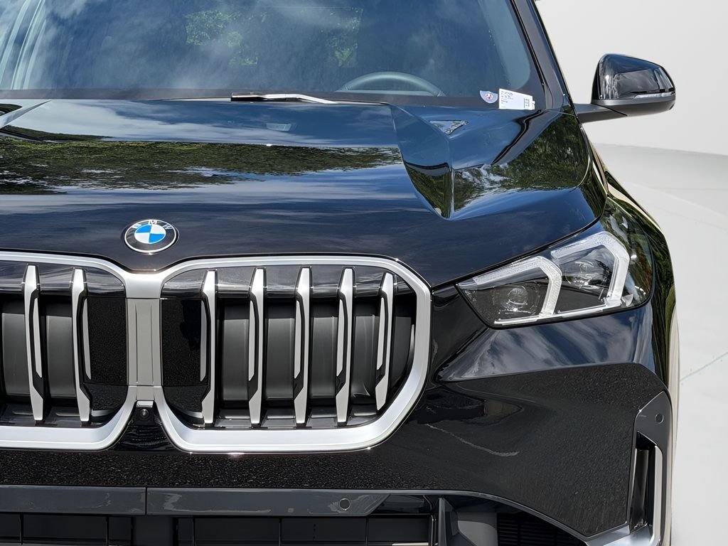New 2027 Black BMW xDrive28i image 10