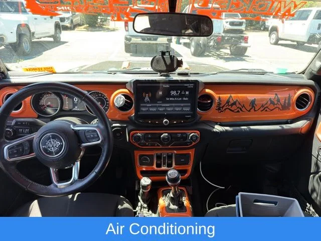 Used 2018 Gray Jeep Unlimited Sahara image 17