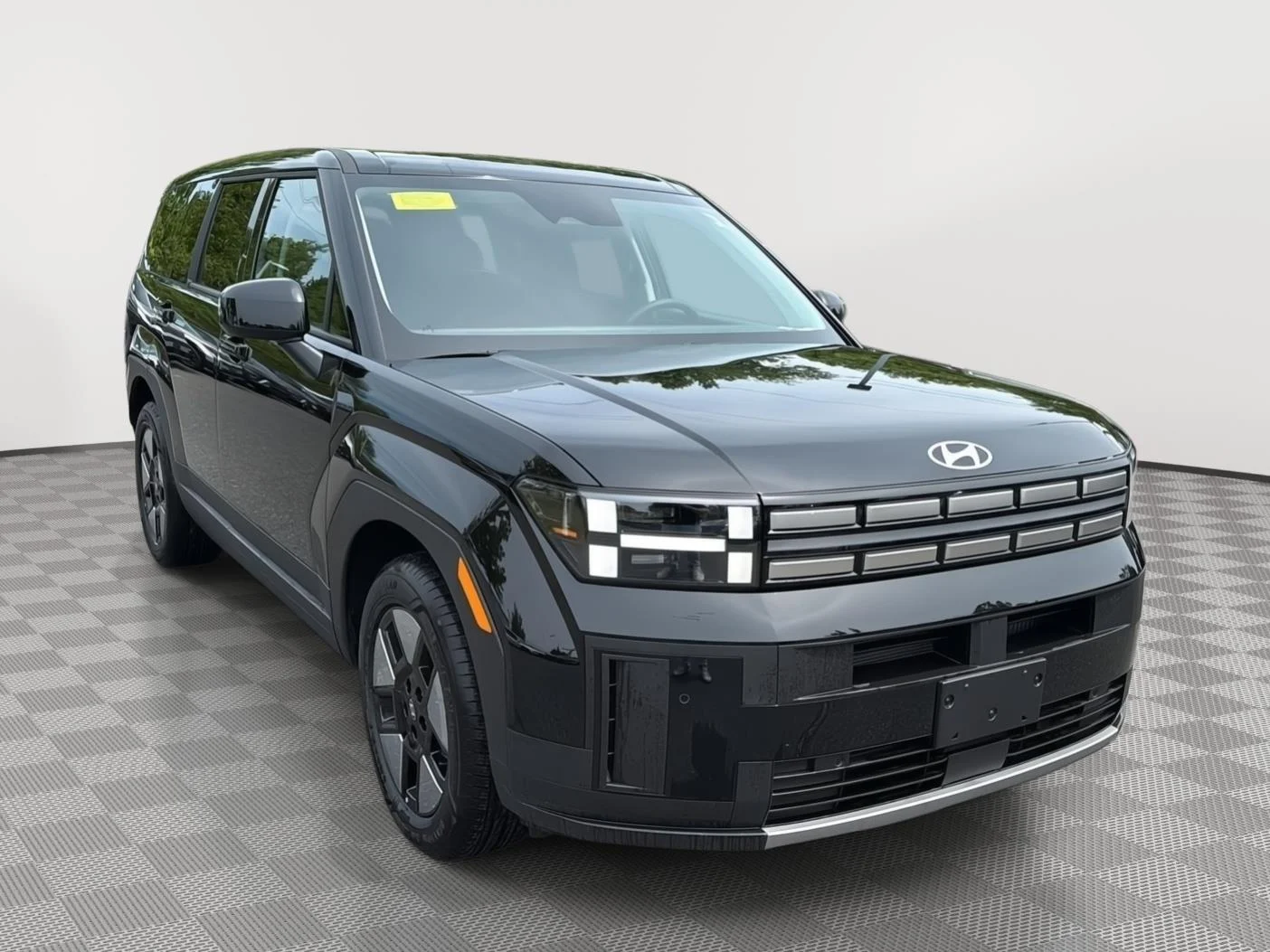 Used 2026 Phantom Black Hyundai SE image 3