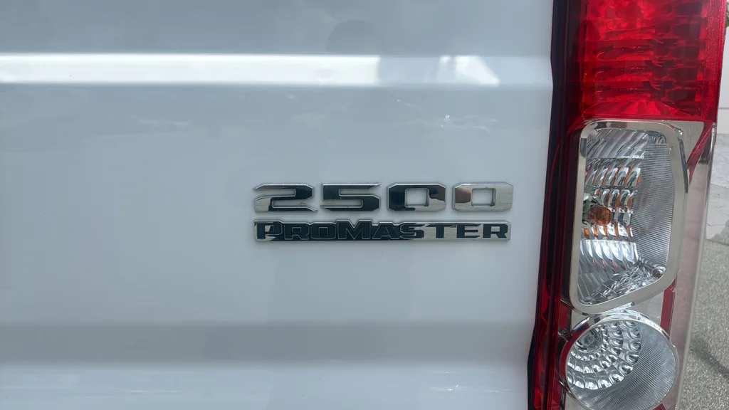 Used 2023 White Ram High Roof image 29