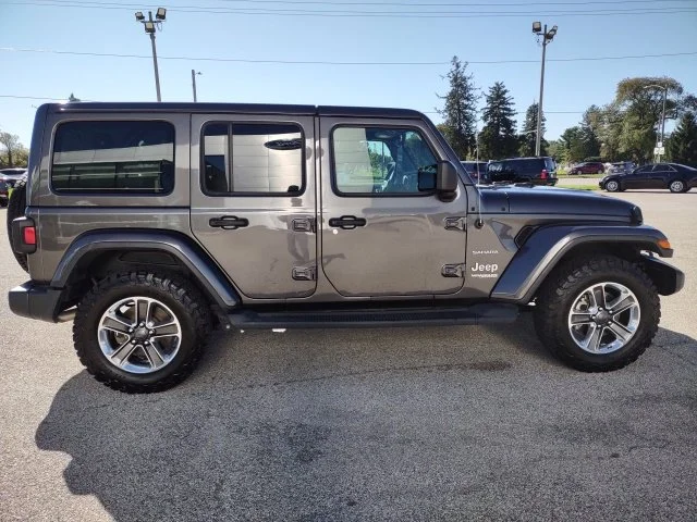 Certified Used 2019 Granite Crystal Clearcoat Metallic Jeep Unlimited Sahara image 6