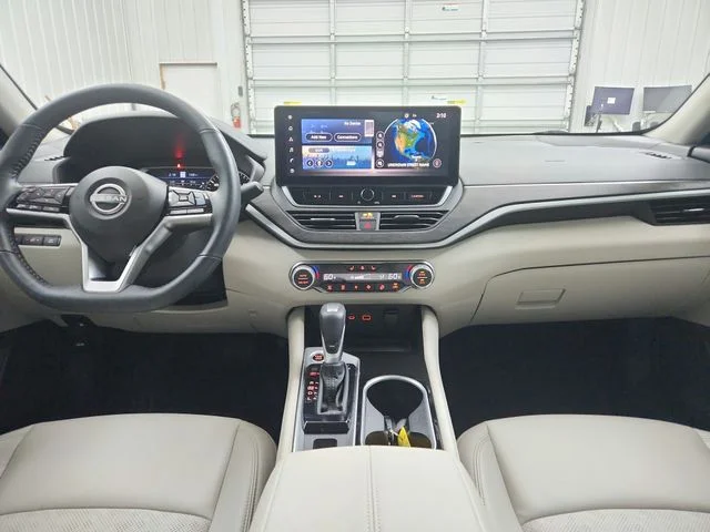 Used 2024 White Nissan 2.5 SL image 26