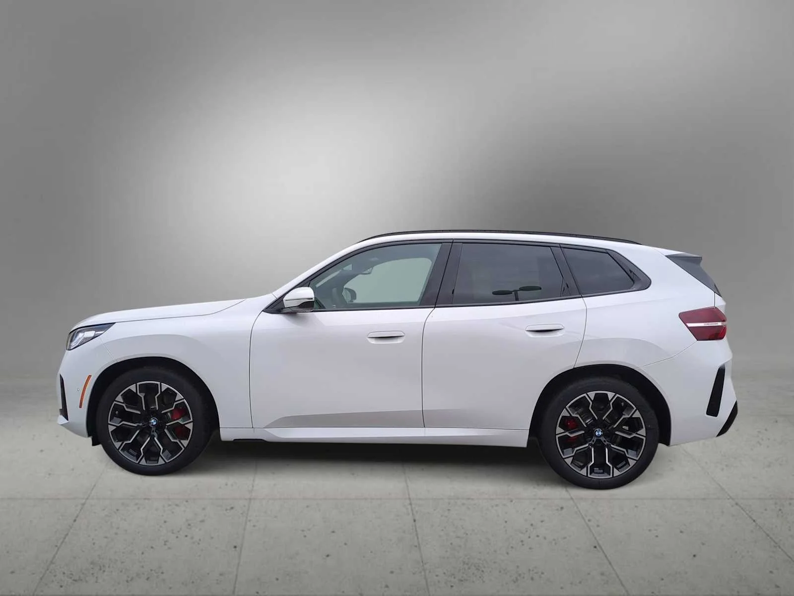 New 2026 Alpine White BMW 30 xDrive image 5