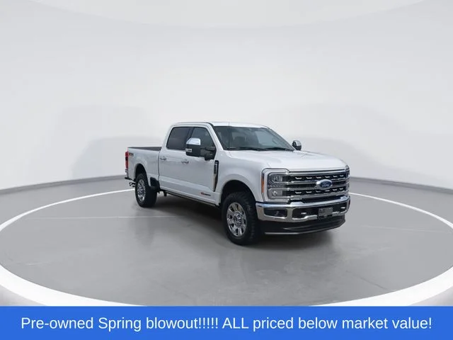 Used 2023 White Ford Lariat image 2