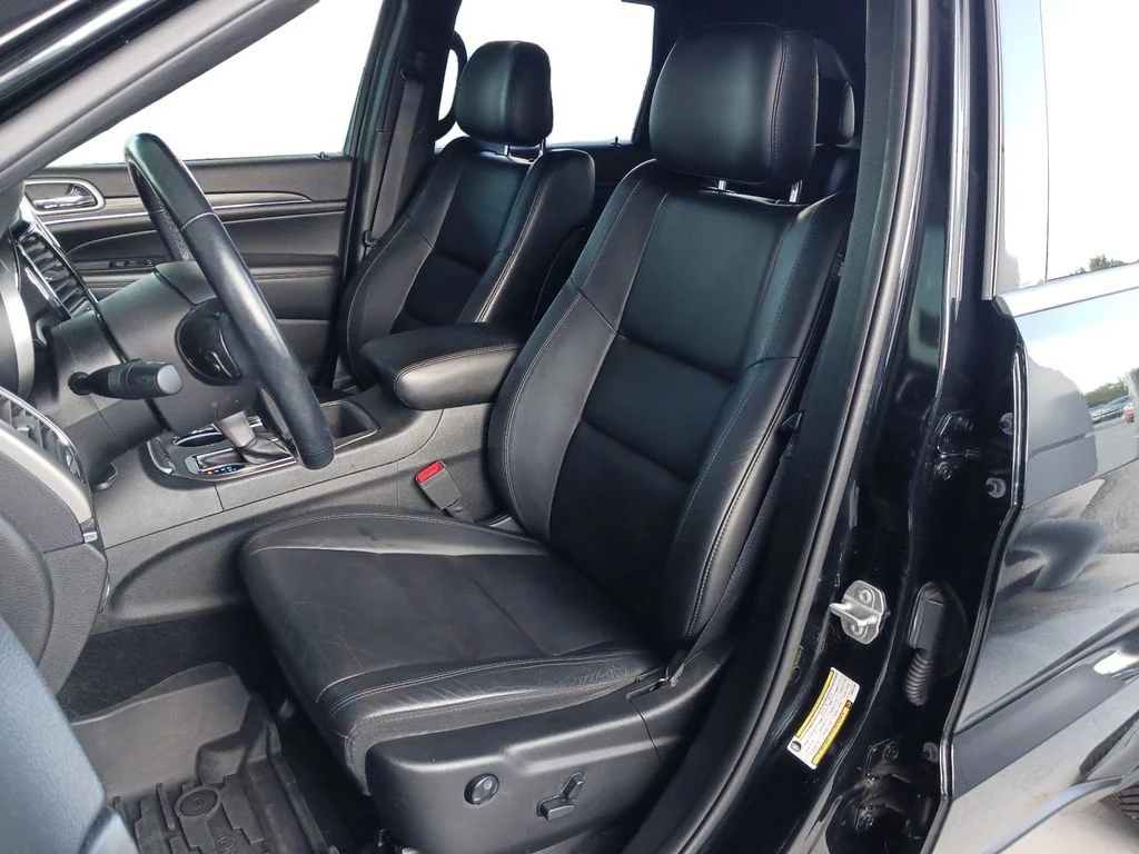 Used 2021 Black Jeep Limited image 27