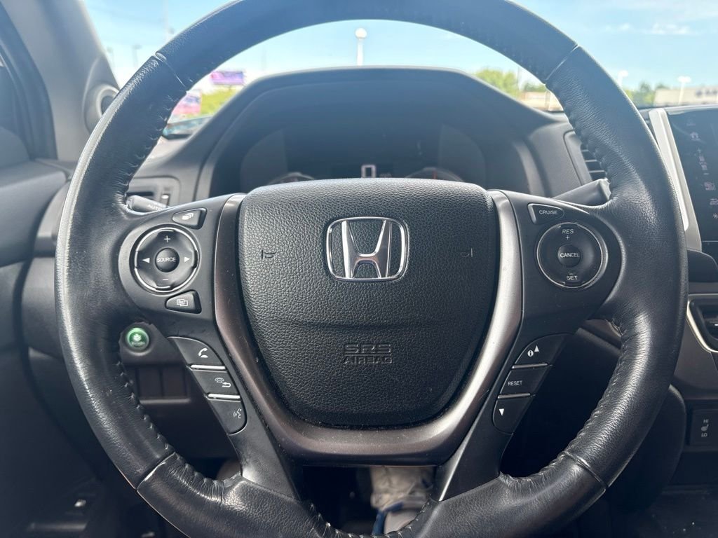 Used 2019 Black Honda RTL-T image 15