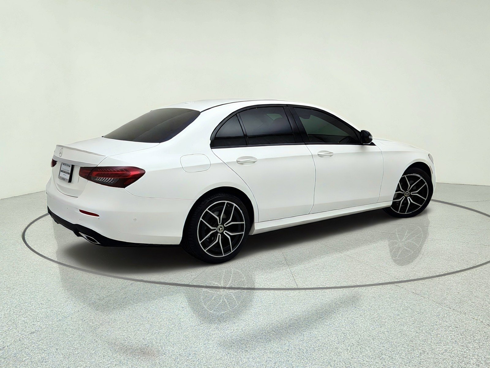 Certified Used 2022 Polar White Mercedes-Benz E 350 image 8