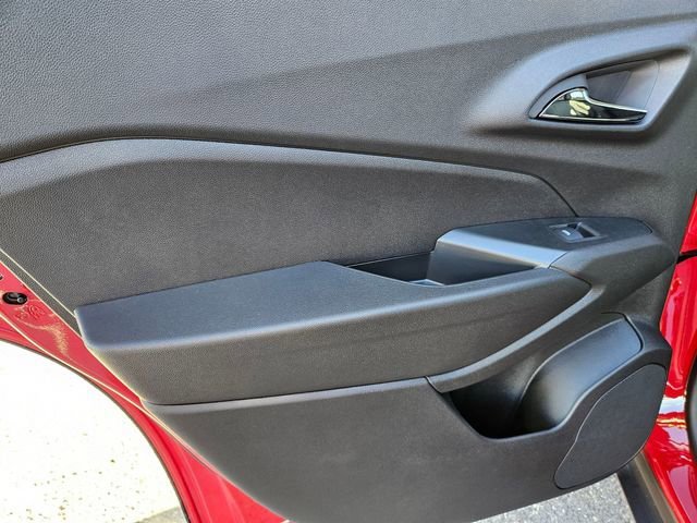 2026 Chevrolet Trax LT - Photo 14