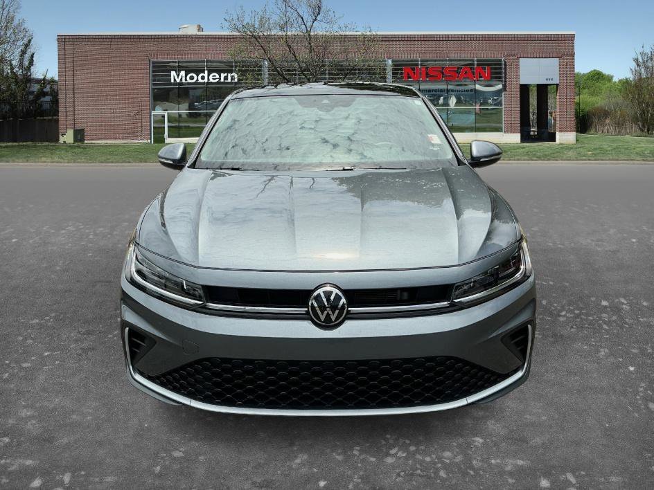 Used 2025 Platinum Gray Metallic Volkswagen SEL image 6