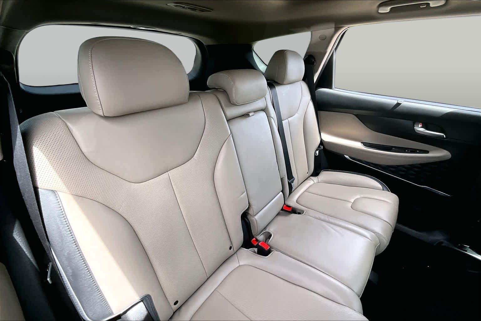 Used 2021 Quartz White Hyundai Limited image 19