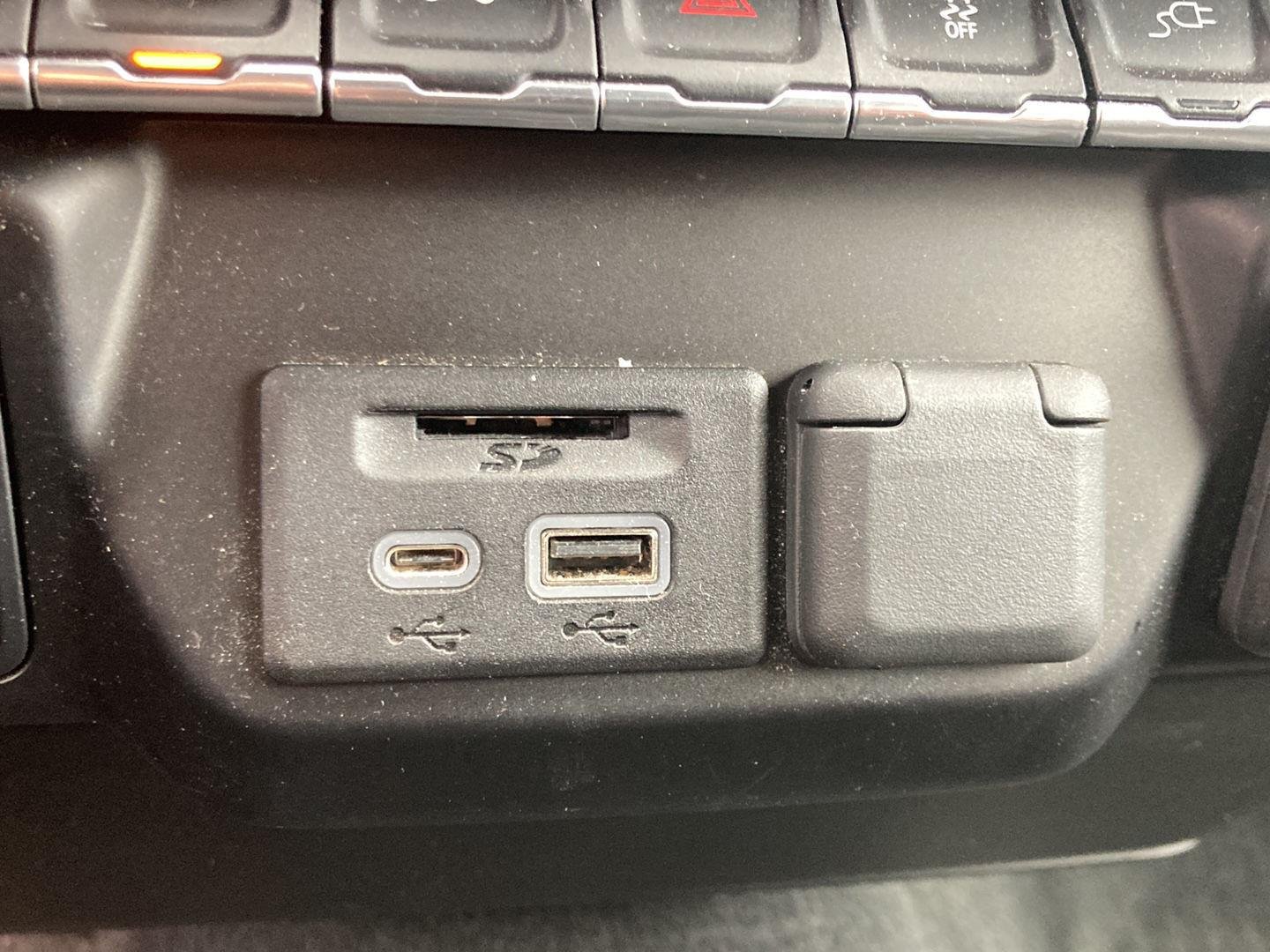 Used 2020 Silver Ice Metallic Chevrolet LT image 21