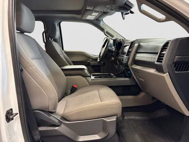 Used 2022 White Ford XLT image 16