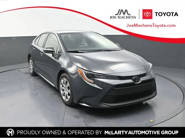 Used 2024  Toyota LE image 1