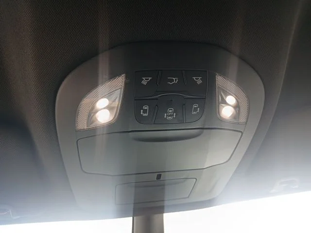 Used 2025 Black Chrysler Select image 34