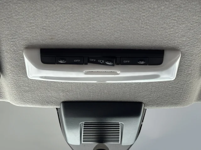 Used 2023 Gray Nissan SV image 36
