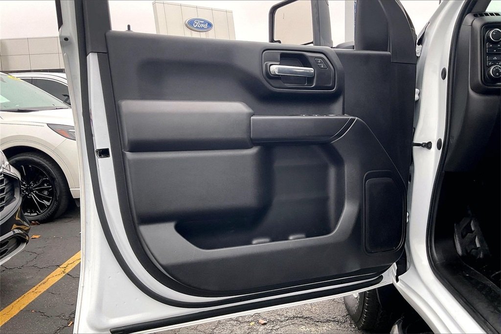 2023 CHEVROLET SILVERADO HD - Image 19