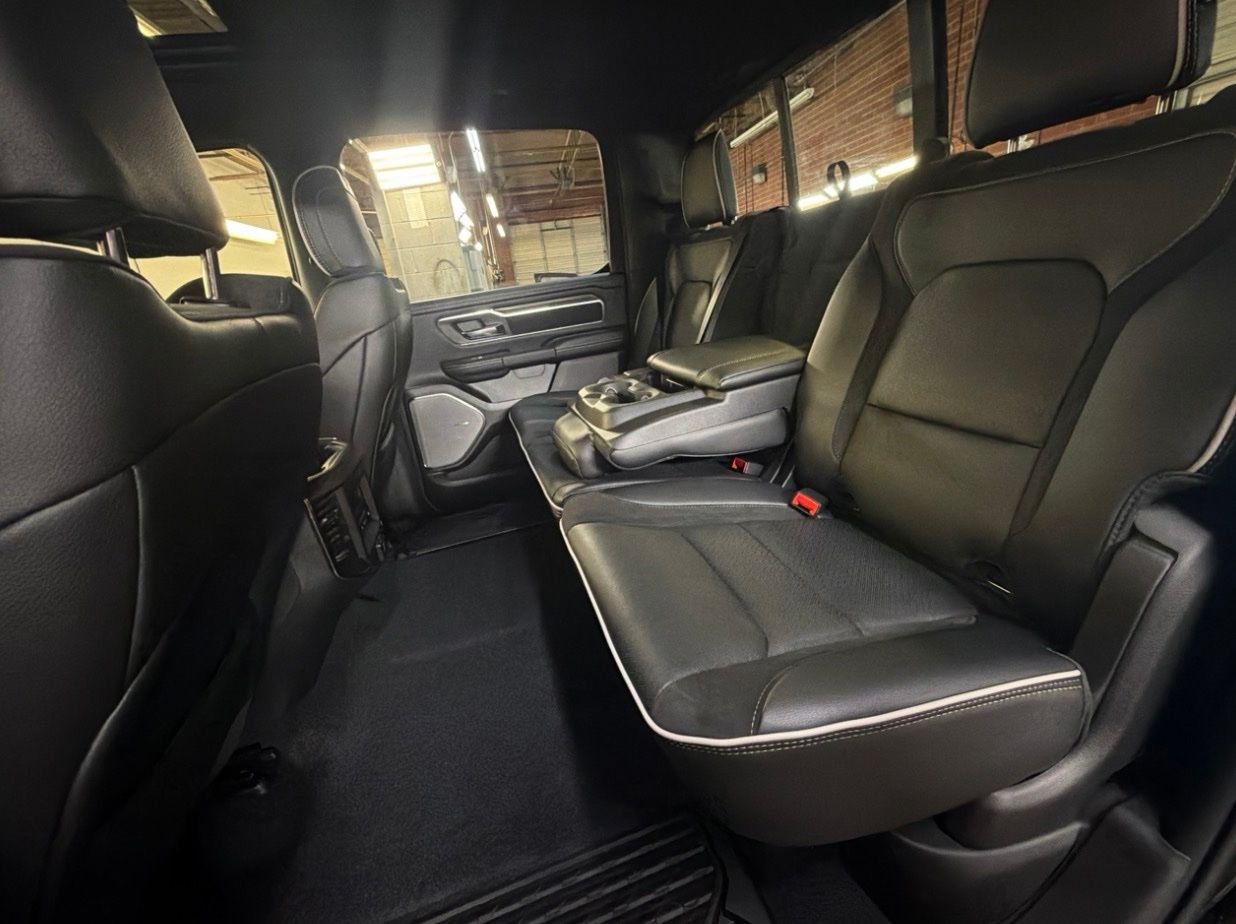 New 2026 Diamond Black Crystal Pearl-Coat Exterior Paint RAM Laramie image 14