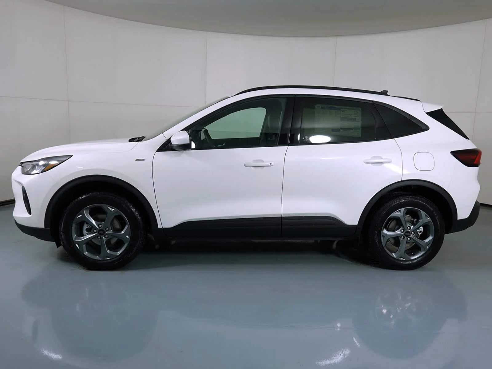 2026 Ford Escape ST-Line Select - Photo 15