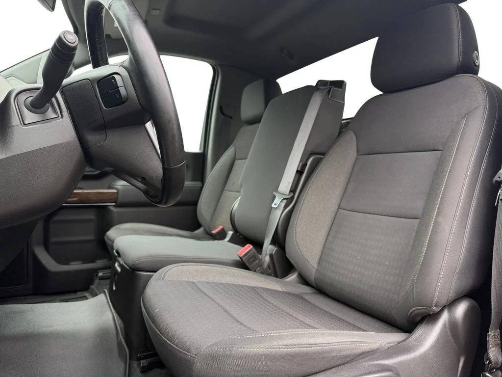 Used 2024 Downpour Metallic GMC SLE image 24