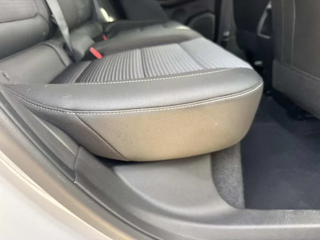 Used 2025 White Chevrolet LT image 16