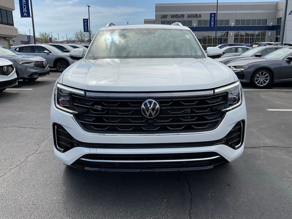 Used 2024 Volkswagen Atlas SEL Premium R-Line with VIN 1V2FR2CAXRC524475 for sale in Kansas City