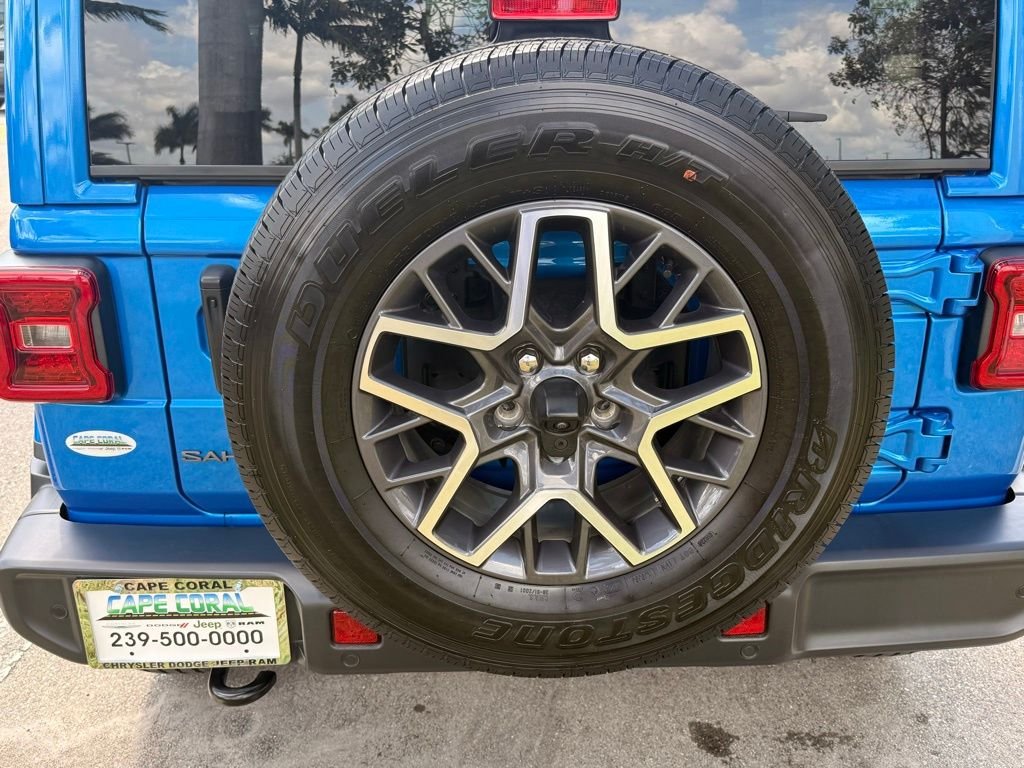 2025 Jeep Wrangler 4-Door Sahara - Photo 35