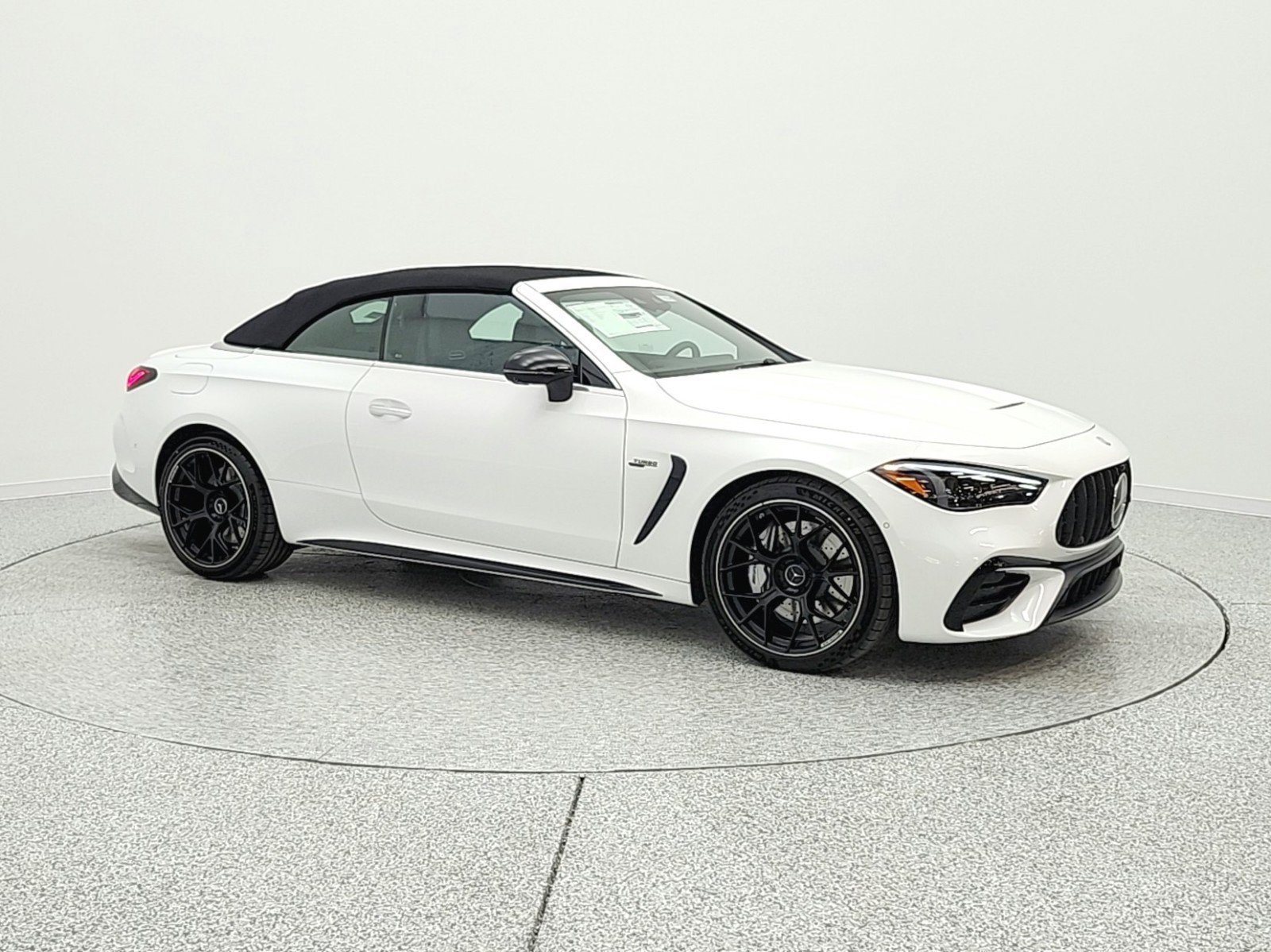 New 2026 MANUFAKTUR Moonlight White Metallic Mercedes-Benz AMG® CLE 53 4MATIC+ Cabriolet image 31