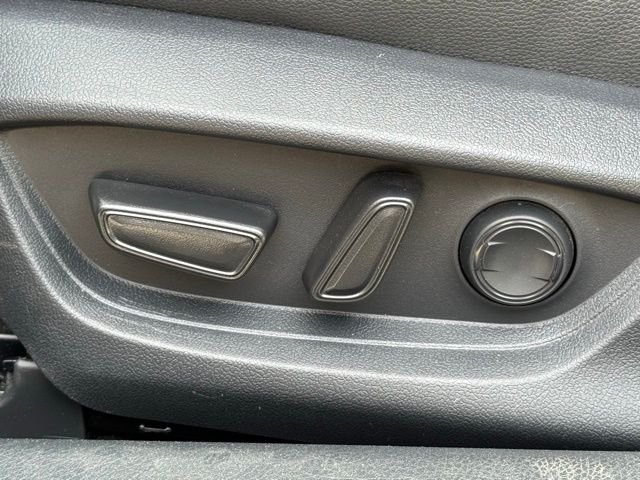 Used 2025  Toyota SE image 20