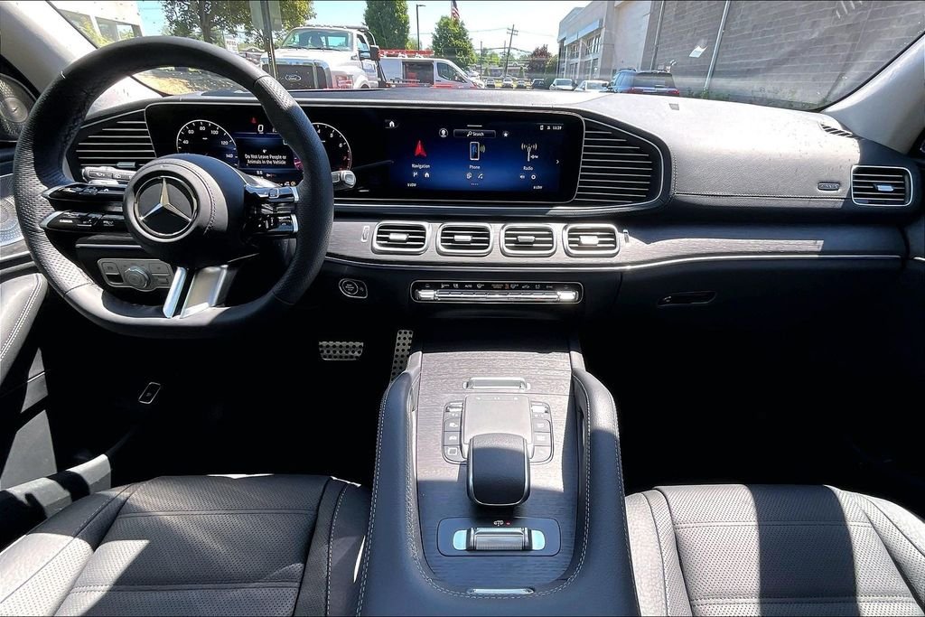 New 2026 Selenite Grey Metallic Mercedes-Benz GLS 450 image 5