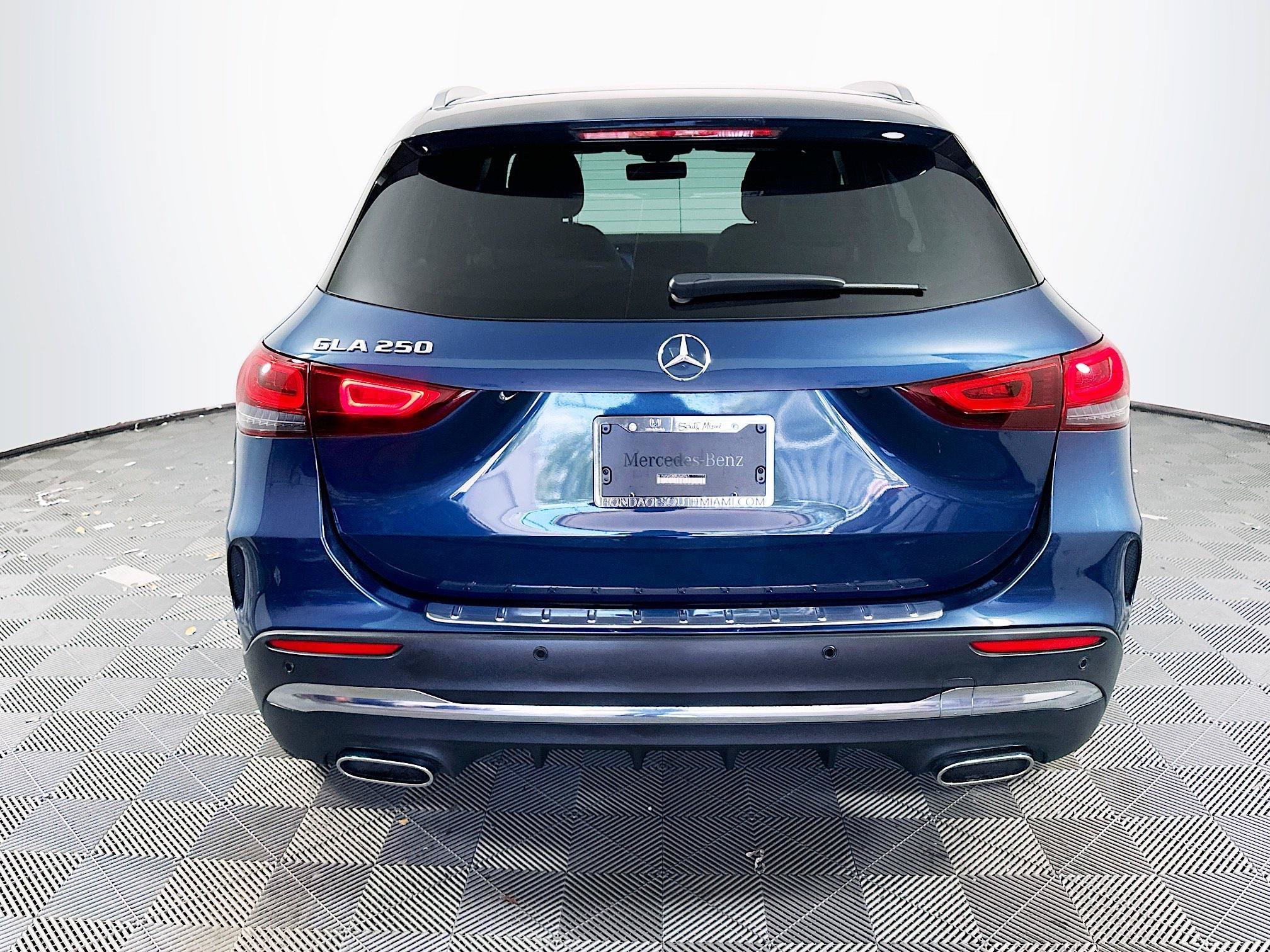 Used 2022 Denim Blue Metallic Mercedes-Benz GLA 250 image 5