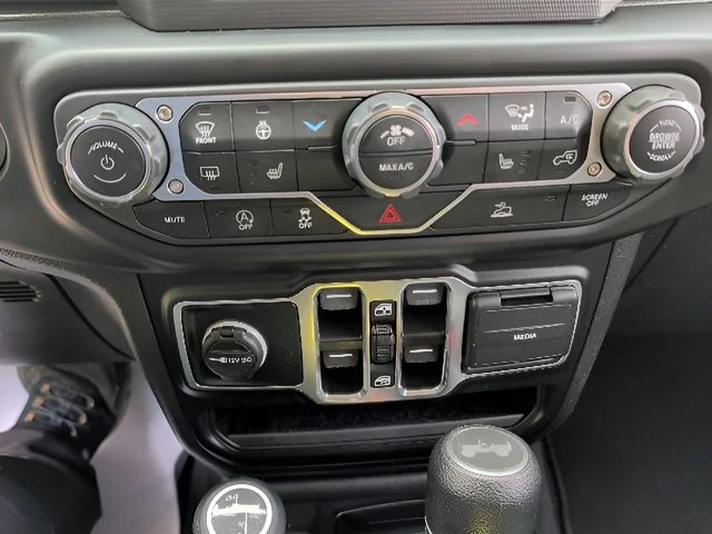 Used 2022 Gray Jeep Unlimited Sport S image 25
