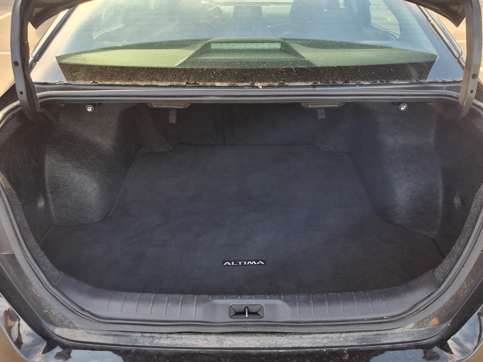 Used 2024 Super Black Nissan 2.5 SV image 10