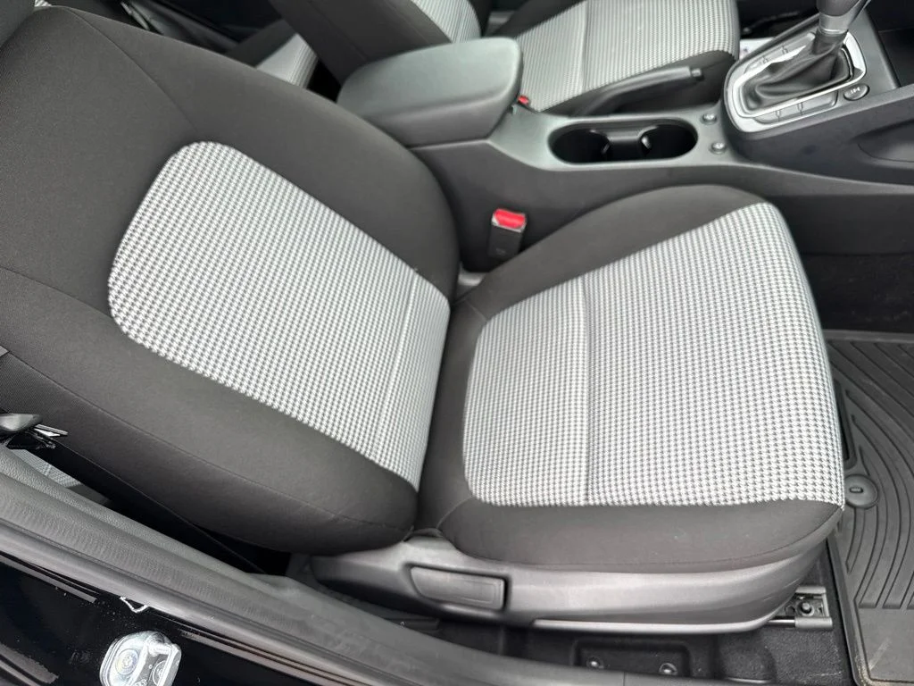 Used 2023 Abyss Black Pearl Hyundai SE image 33