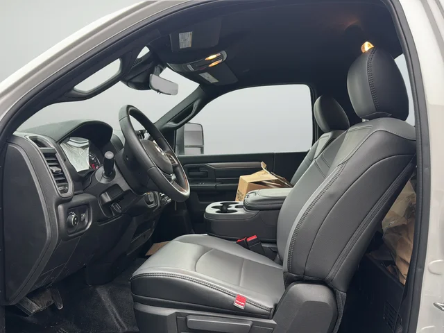 2026 RAM 3500 Chassis Tradesman - Photo 10