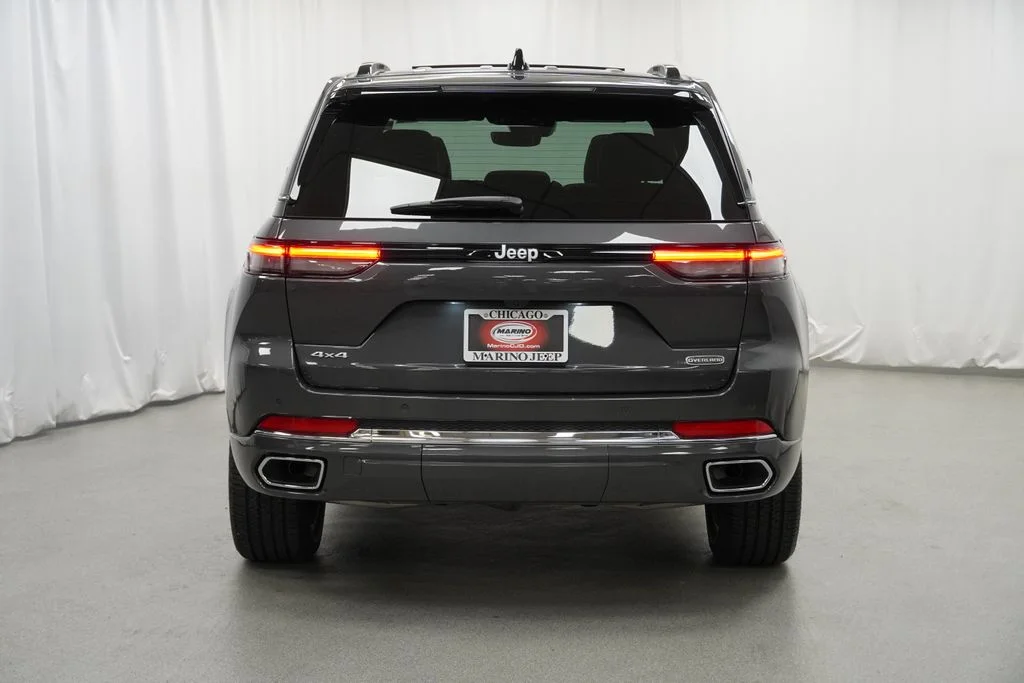 Used 2025 Gray Jeep Overland image 11