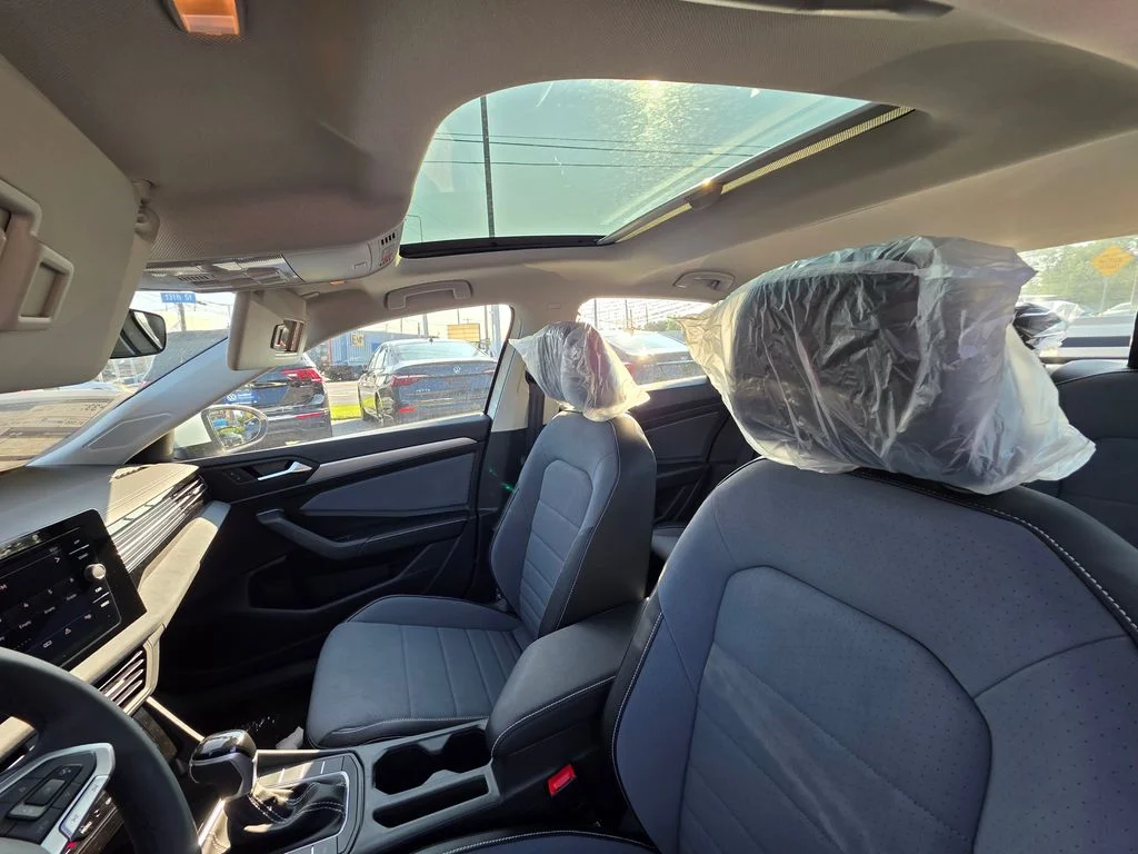 New 2026 Opal White Pearl Volkswagen 1.5T SE image 15