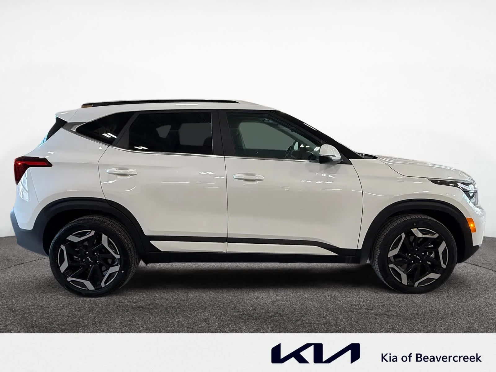 New 2026 Snow White Pearl Kia SX image 6