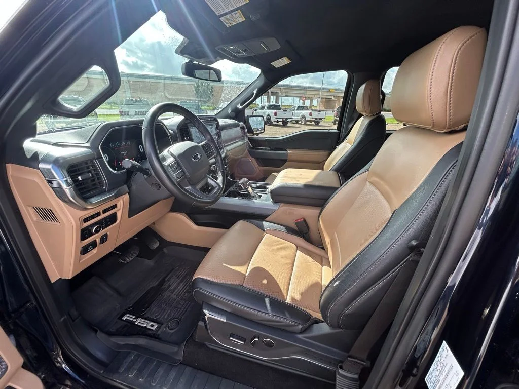 Used 2023 Blue Ford Lariat image 11