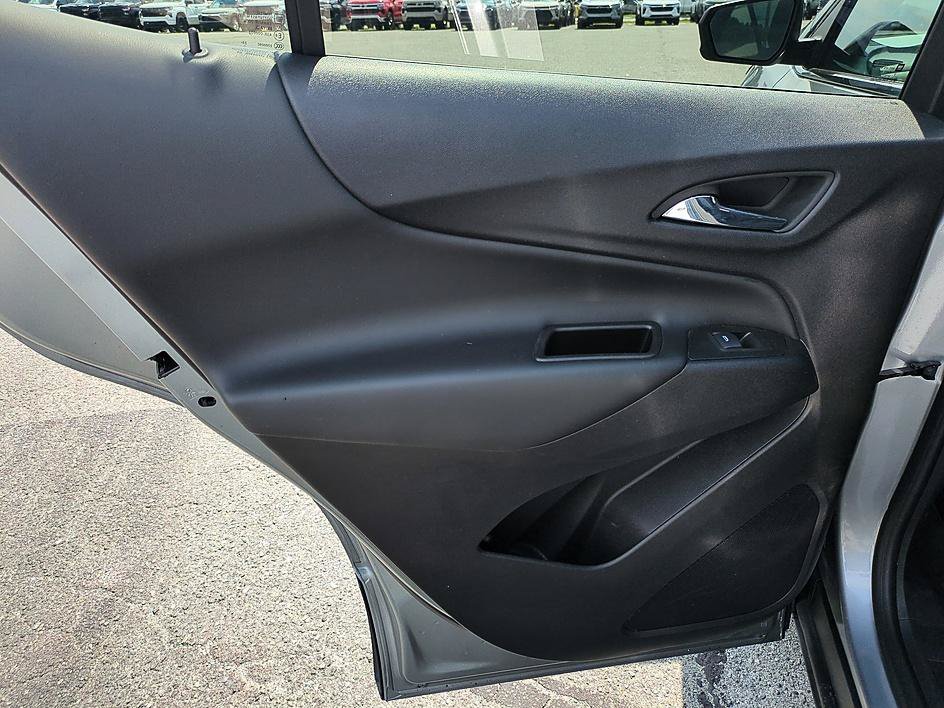 Used 2024 Sterling Gray Metallic Chevrolet LT image 27