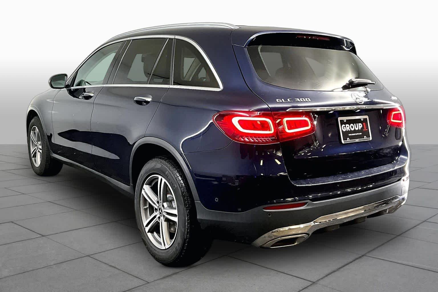Used 2020 Lunar Blue Metallic Mercedes-Benz GLC 300 image 12