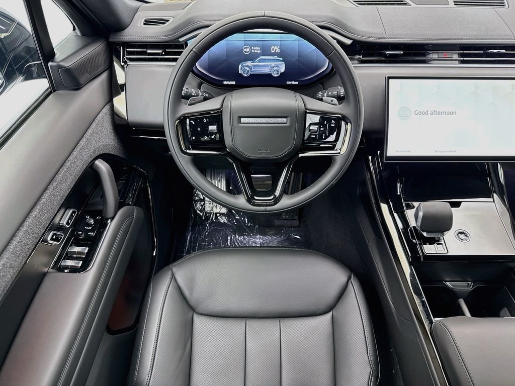 New 2026 Santorini Black Land Rover Dynamic SE image 10