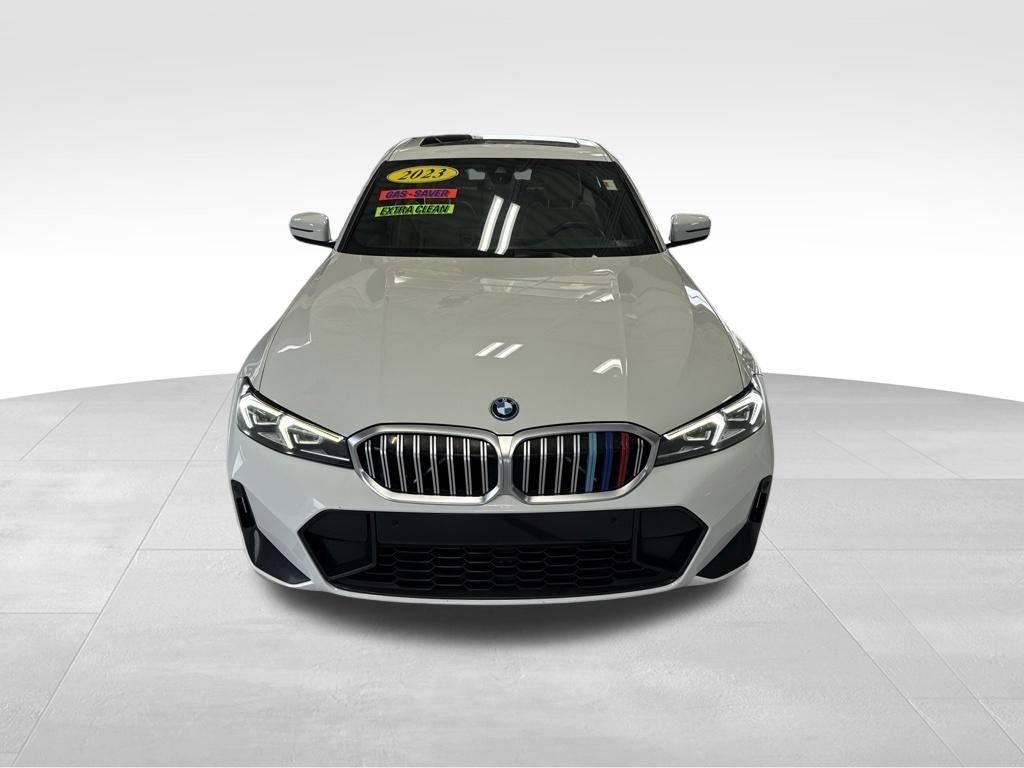 Used 2023 White BMW 330e iPerformance image 9