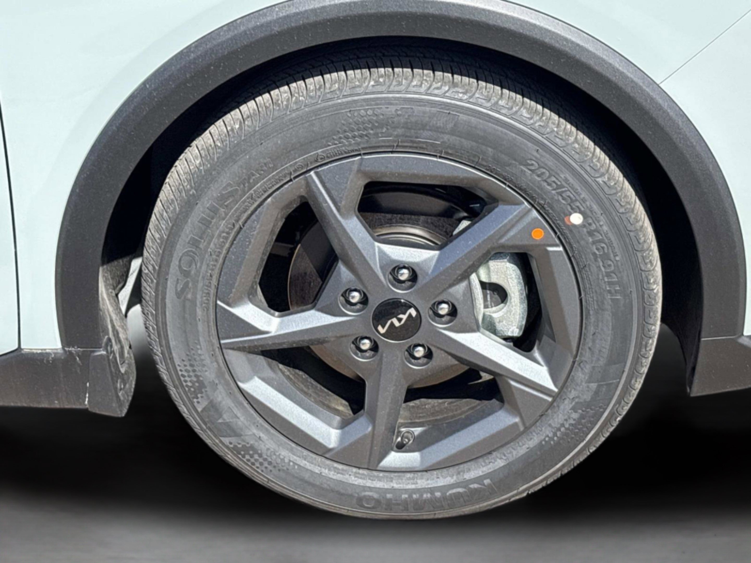 2025 Kia K4 LXS - Photo 30