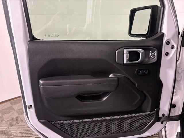 Certified Used 2024 White Jeep Rubicon image 22